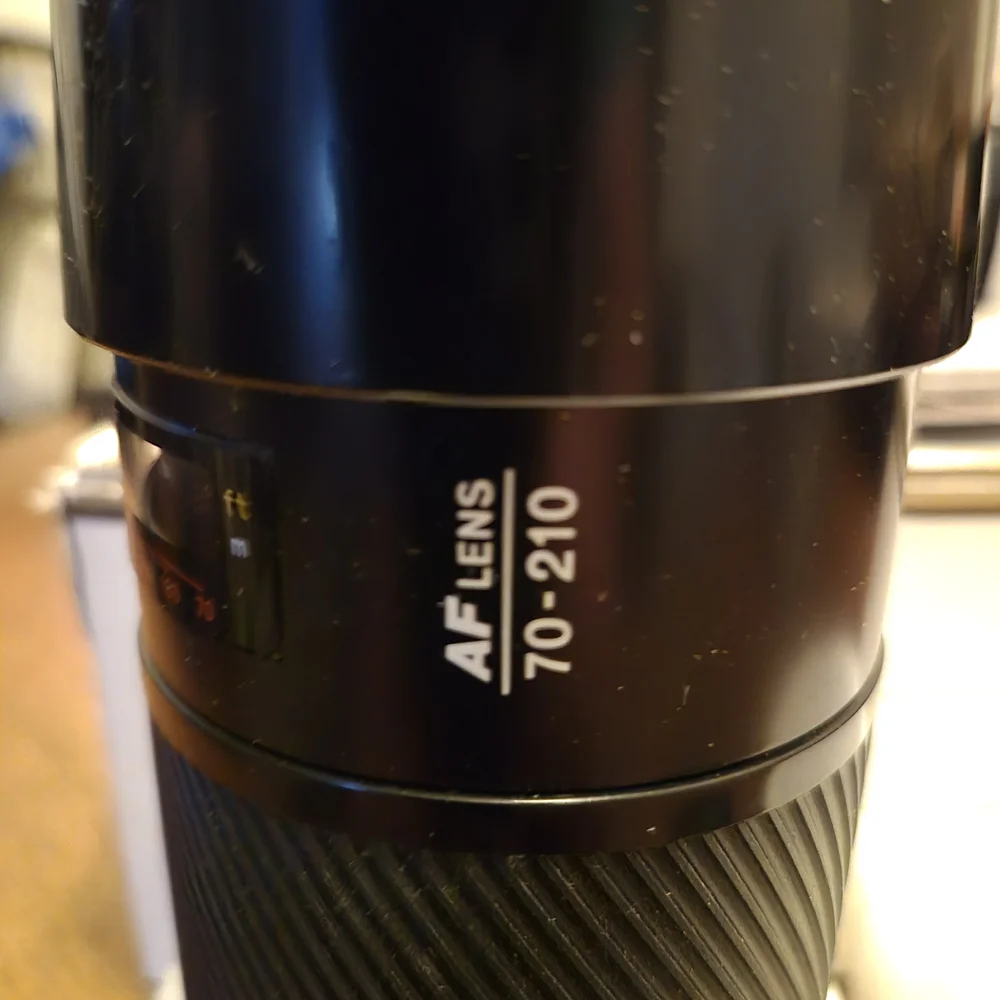 Minolta Maxxum 5000 35mm Film Black Camera with Flash. Collectable Vintage.